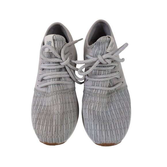 New Balance Fresh‎ Foam Cruz V2 Sneaker Running Shoe Womens 7 Gray Lace Up - Picture 2 of 9